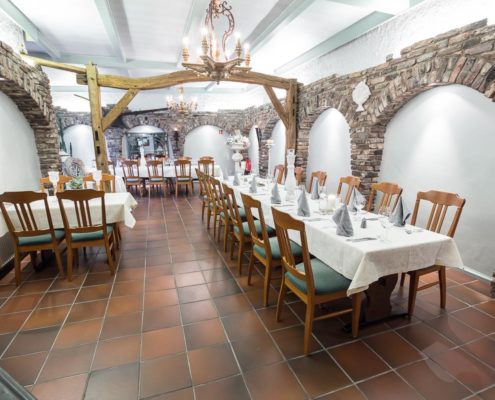 Hotel Restaurant Landhaus zur Issel Isselburg Bocholt Anholt Speisekarte Essen gehen Biergarten gut bürgerliche Küche Hotelzimmer Zimmer buchen