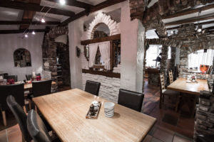Frühstück Restaurant Landhaus zur Issel Isselburg Bocholt Anholt Speisekarte Essen gehen Biergarten gut bürgerliche Küche Hotelzimmer Zimmer buchen
