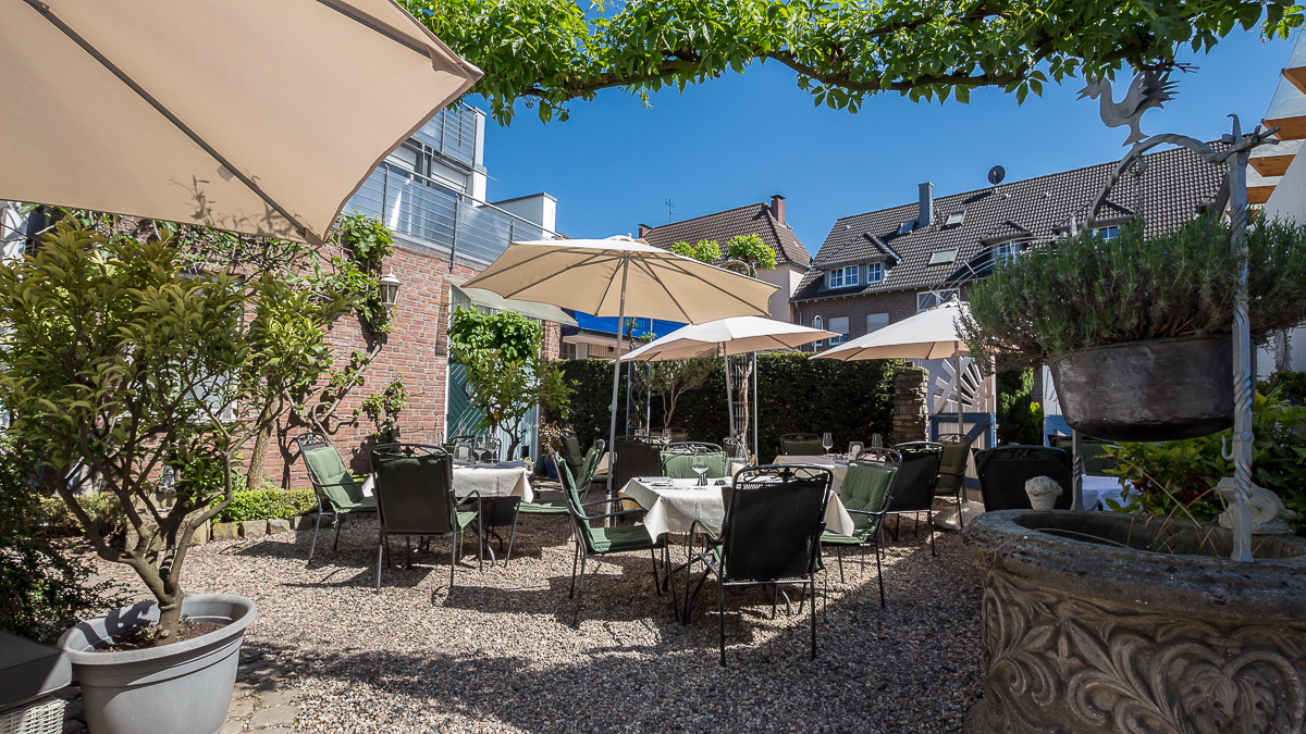 Hotel Restaurant Landhaus zur Issel Isselburg Garten essen Biergarten Bocholt Dinxperlo Niederrhein Münsterland