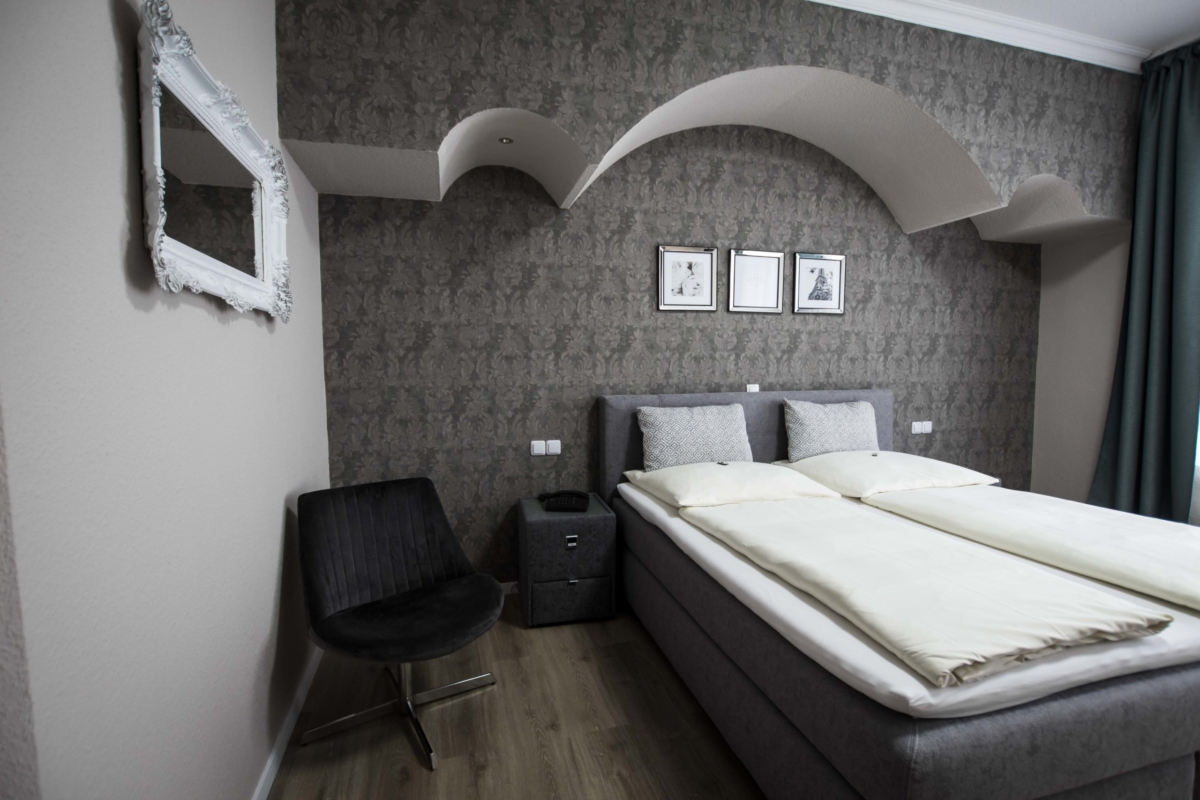 Hotel Zimmer buchen, Bocholt, Landhaus zur Issel, Rees Isselburg Wesel, Grenzgebiet niederlande, Hotel und Restaurant, Biergarten
