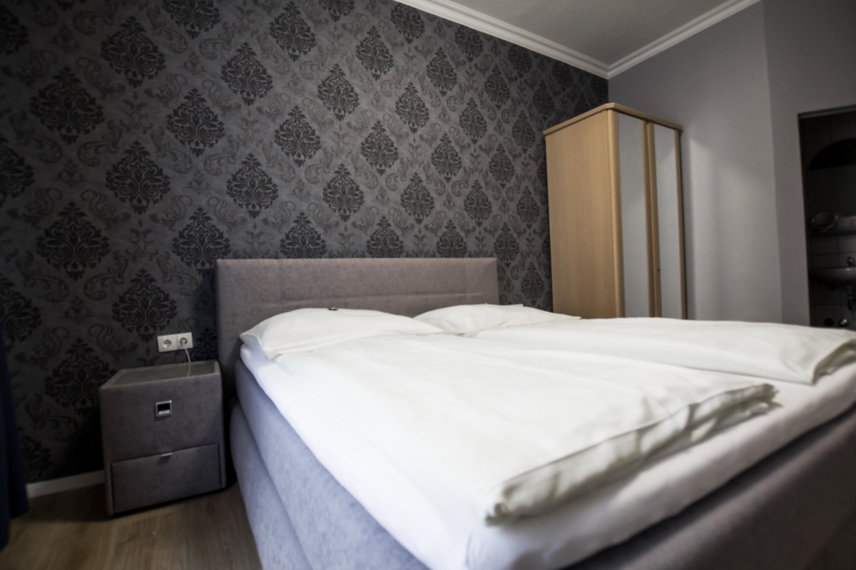 Hotel Bocholt, Zimmer buchen, Landhaus zur Issel, Rees, Isselburg, Wesel, Grenzgebiet niederlande,Hotel und Restaurant, Biergarten