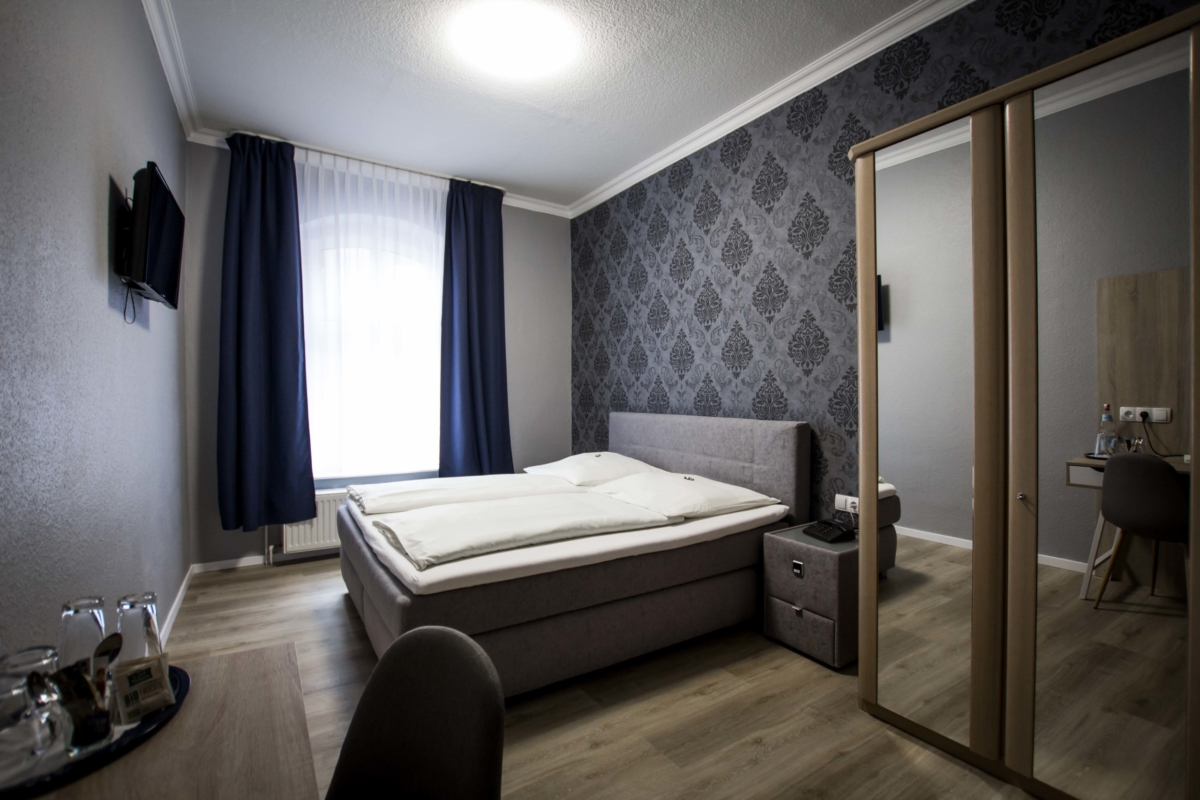 Hotel Bocholt, Zimmer buchen, Landhaus zur Issel, Rees, Isselburg, Wesel, Grenzgebiet niederlande,Hotel und Restaurant, Biergarten