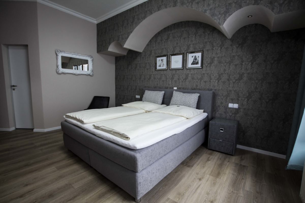 Hotel Zimmer buchen, Bocholt, Landhaus zur Issel, Rees Isselburg Wesel, Grenzgebiet niederlande, Hotel und Restaurant, Biergarten